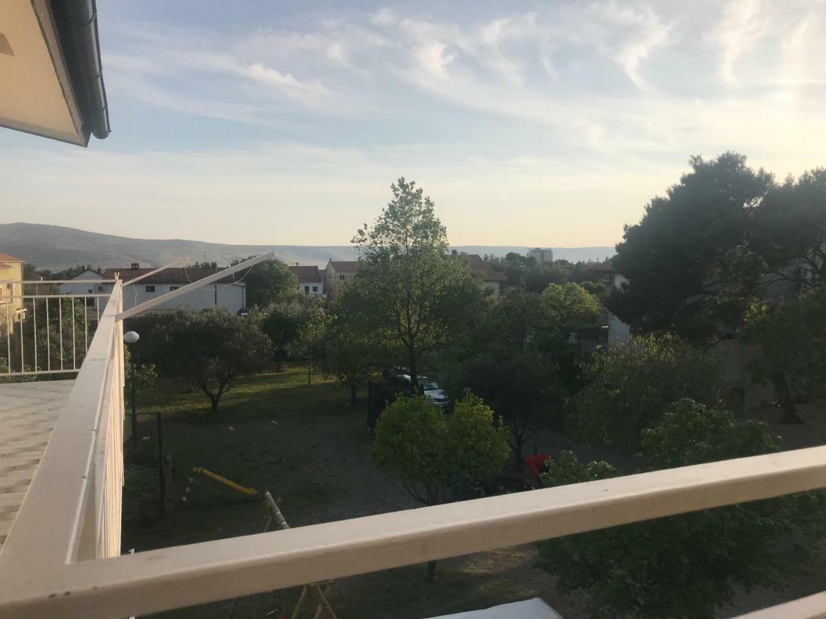 Apartman Veronika Daire Starigrad Paklenica Dış mekan fotoğraf